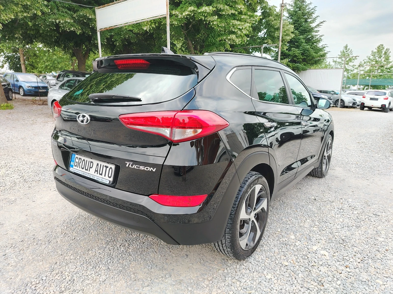 Hyundai Tucson 1.7CRDI-140к.с/АВТОМАТИК/НАВИГАЦИЯ/КОЖА/ПОДГРЕВ!!!, снимка 6 - Автомобили и джипове - 54782121