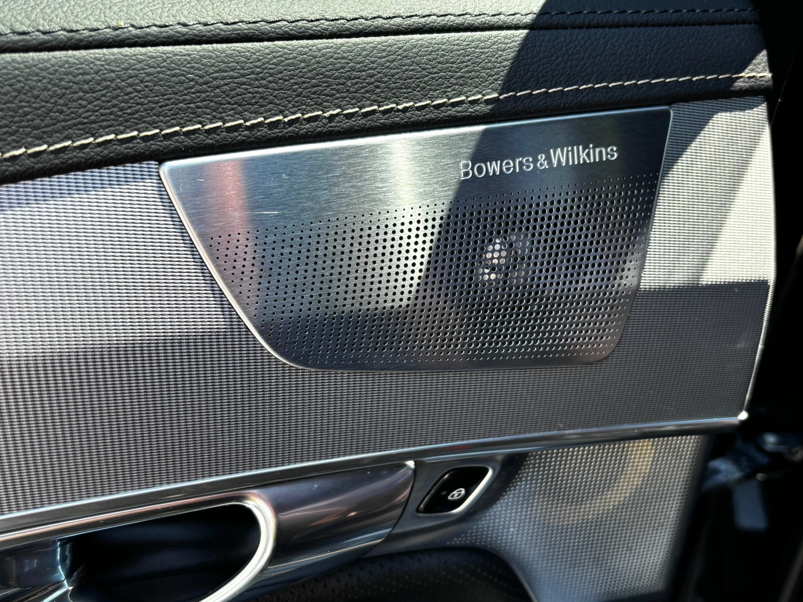 Volvo Xc90 T6 R-design, снимка 9 - Автомобили и джипове - 55134450