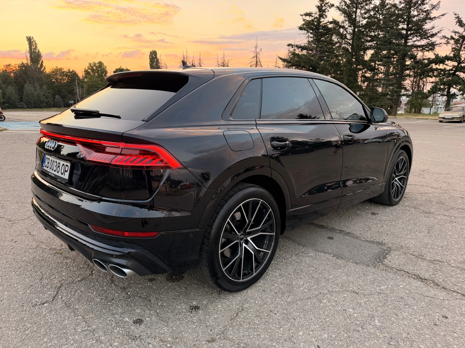 Audi SQ8, снимка 5 - Автомобили и джипове - 55864251