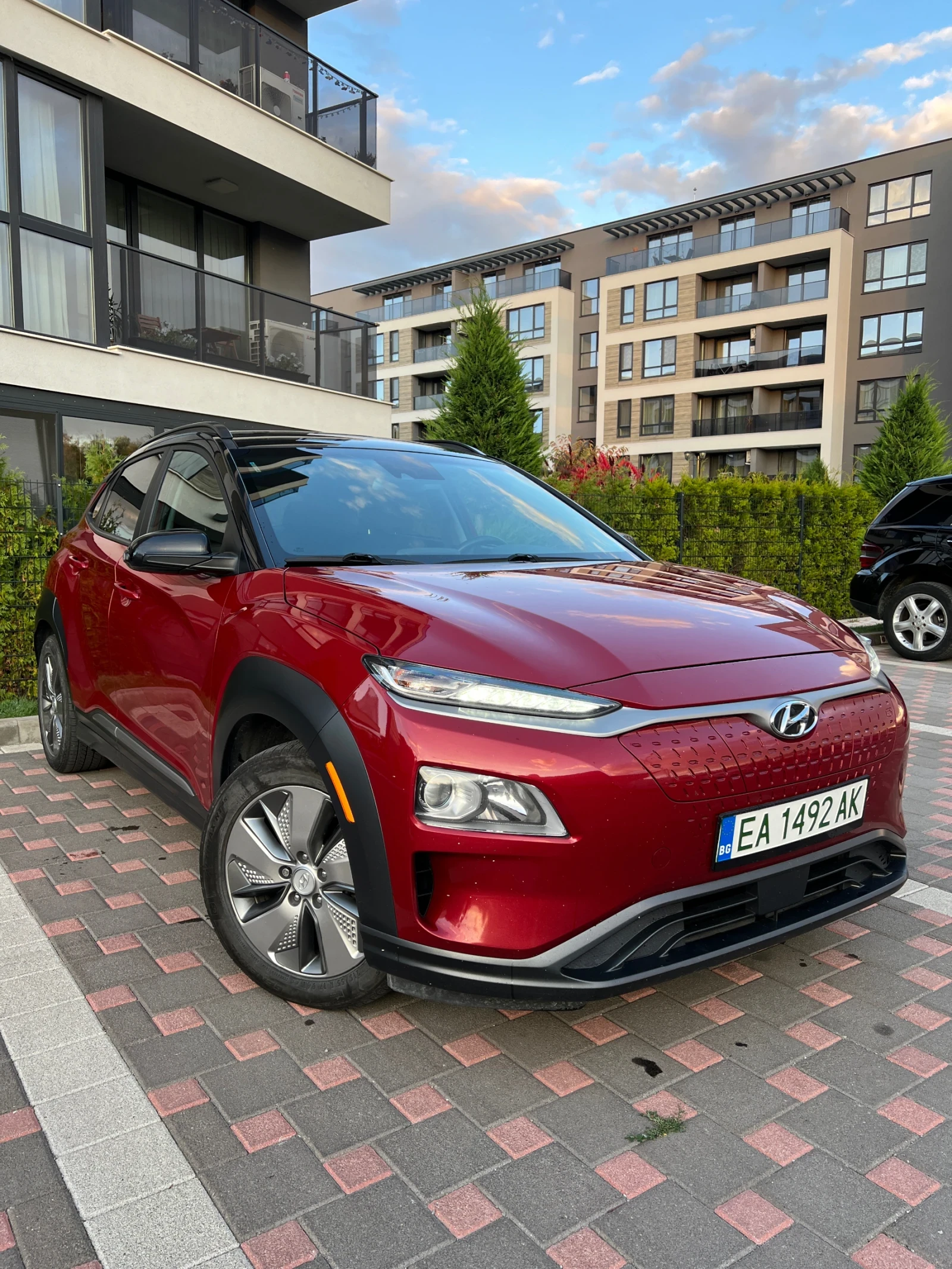 Hyundai Kona 64kw Обслужена + ТЕРМОПОМПА 