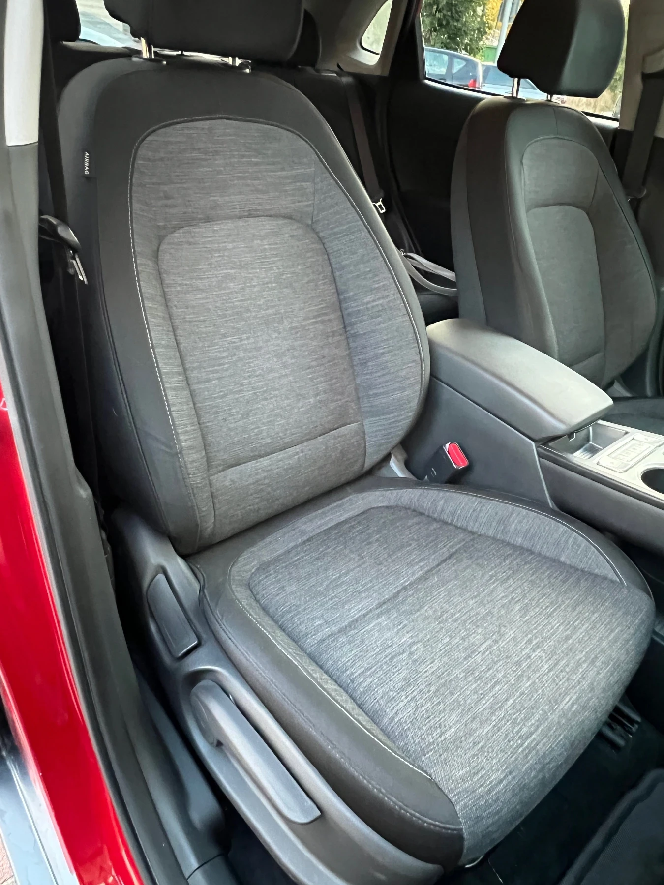 Hyundai Kona 64kw Обслужена + ТЕРМОПОМПА , снимка 11 - Автомобили и джипове - 56448774