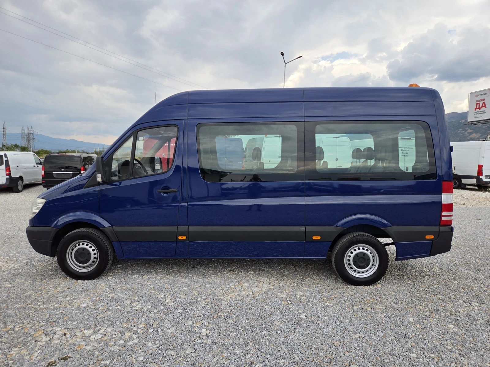 Mercedes-Benz Sprinter 315 CDI, 9 местен, Клима  - изображение 2