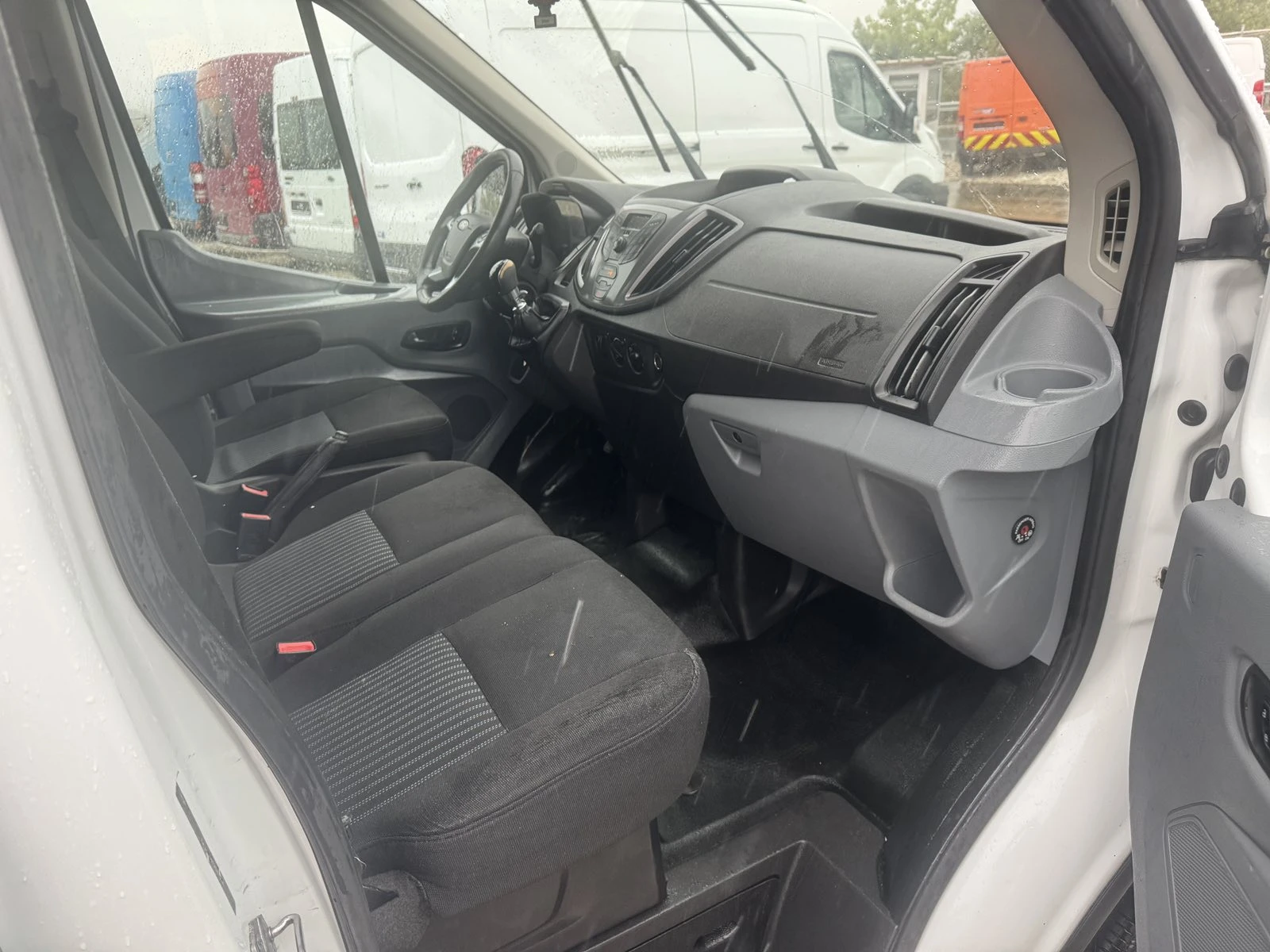 Ford Transit L3H3 2200ccKLIMA4броя - изображение 8