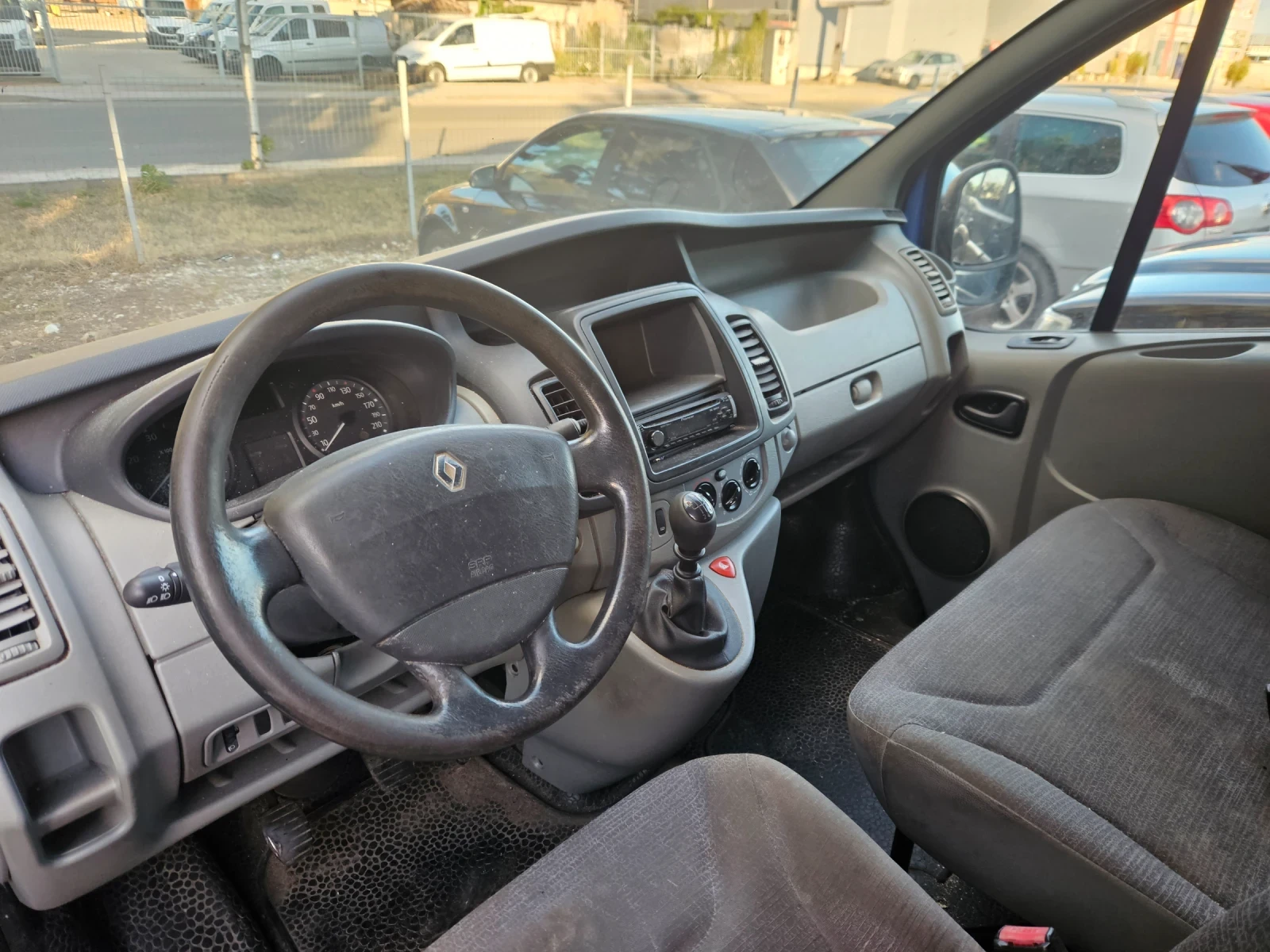 Renault Trafic 2.0DCI, снимка 6 - Бусове и автобуси - 56567754