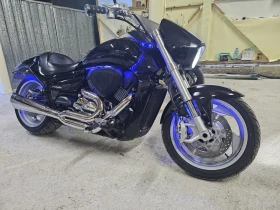  Suzuki Boulevard