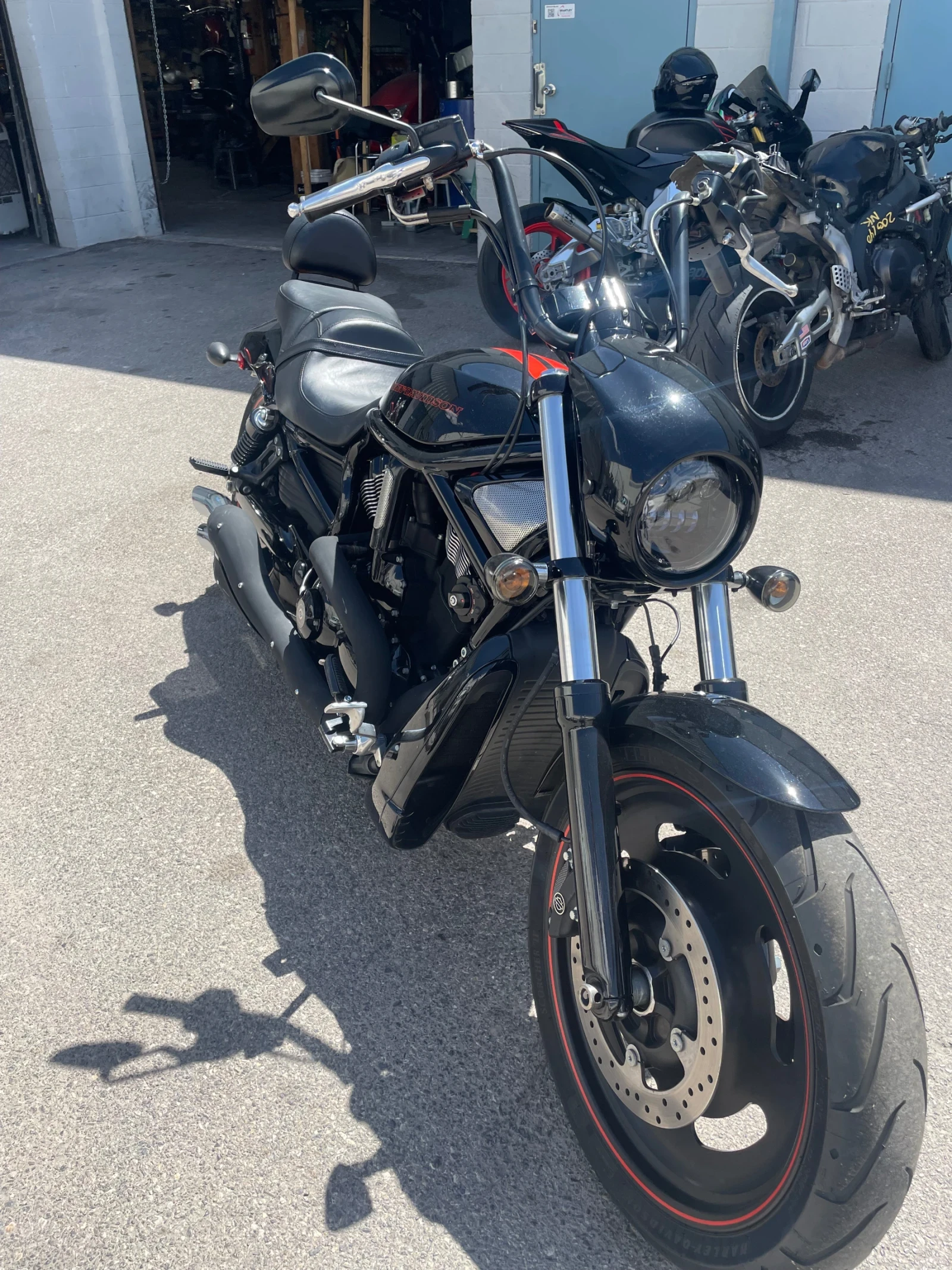 Harley-Davidson V-Rod Night Rod Special , снимка 2 - Мотоциклети и мототехника - 54237973