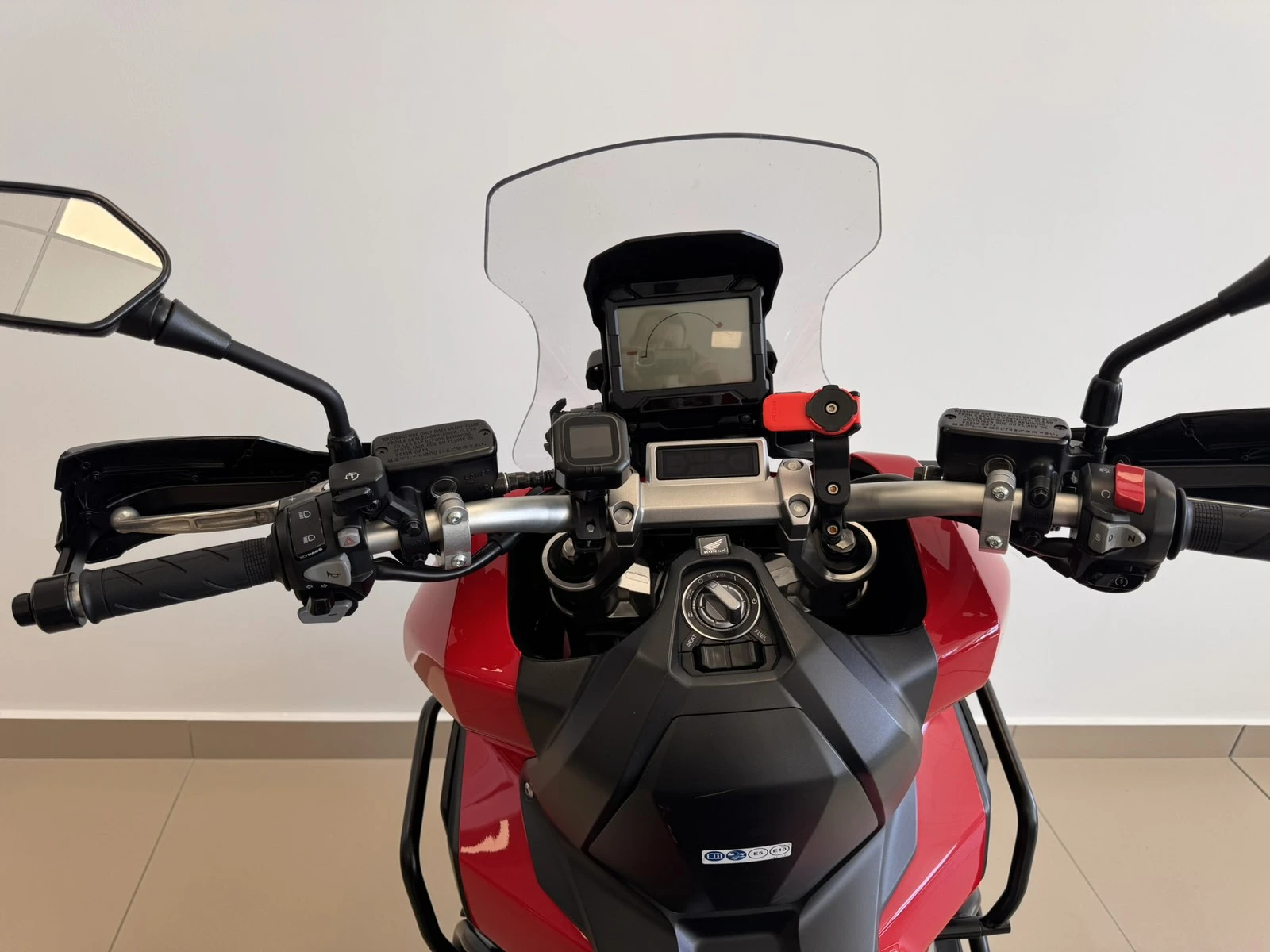 Honda X-ADV, снимка 12 - Мотоциклети и мототехника - 55911894