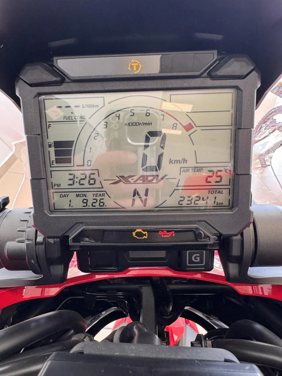 Honda X-ADV, снимка 11 - Мотоциклети и мототехника - 55911894