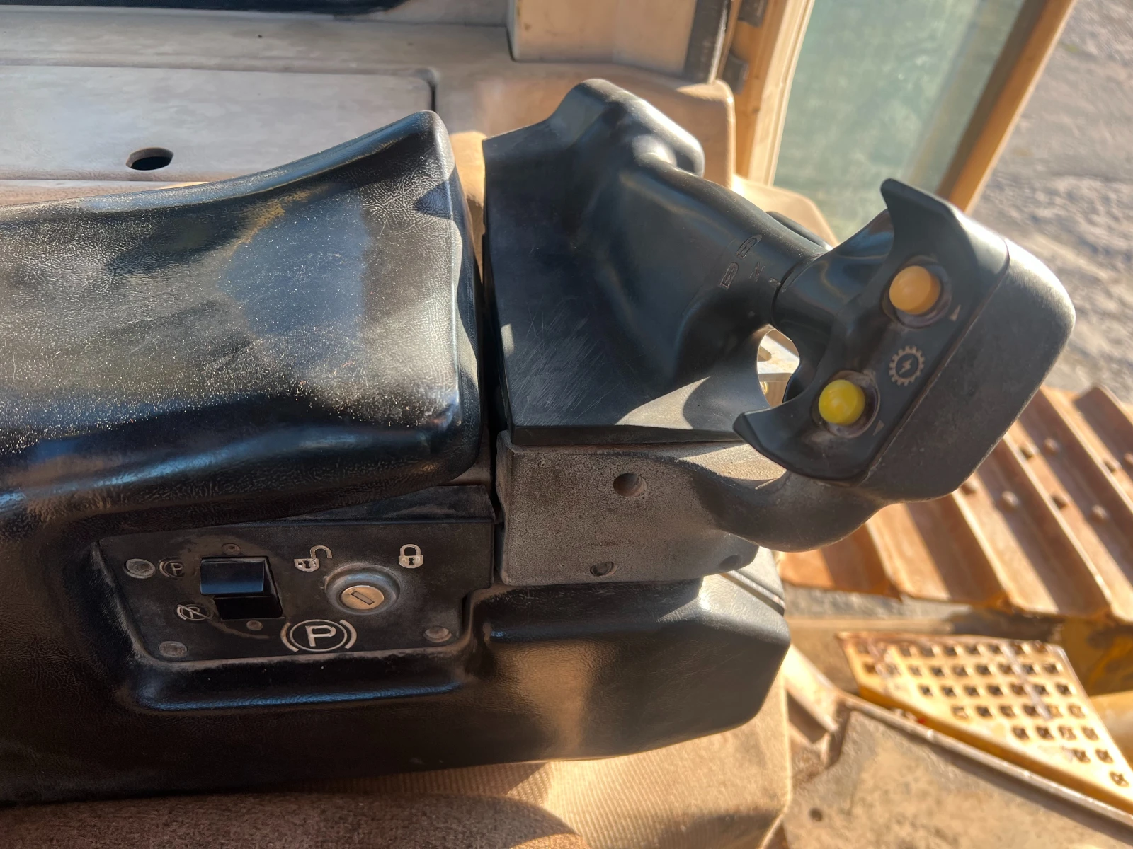  Cat D 6 M LGP | Mobile.bg   13