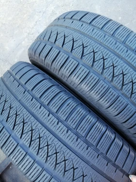 Гуми Зимни 235/55R17, снимка 4