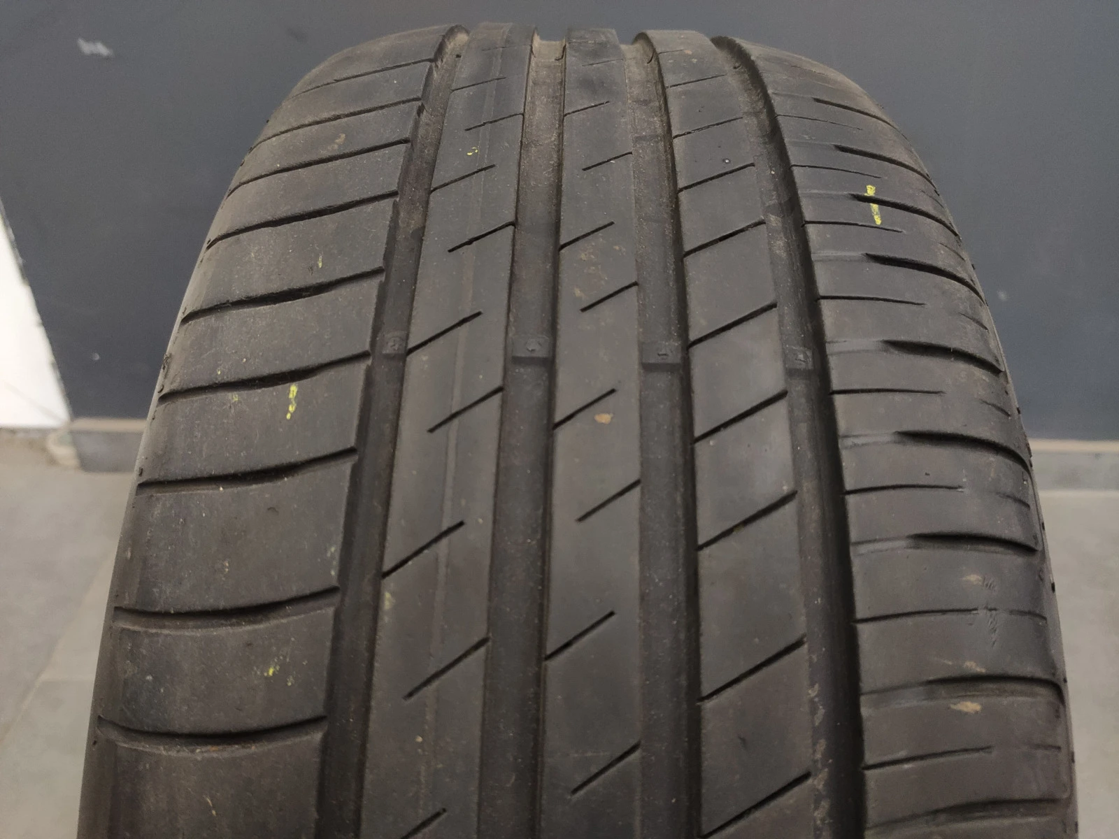  215/45R17 | Mobile.bg   1