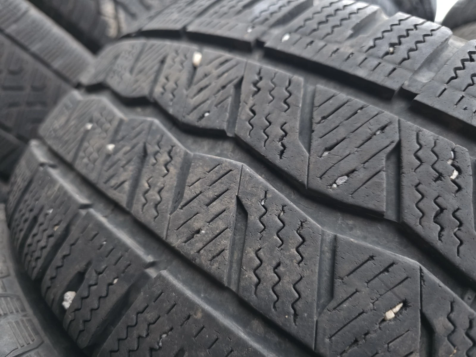 ���� 235/65R16 | Mobile.bg � ����������� 3