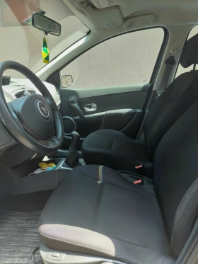 Обява за продажба на Renault Clio 1.2i 16V ~4 600 лв. - изображение 5
