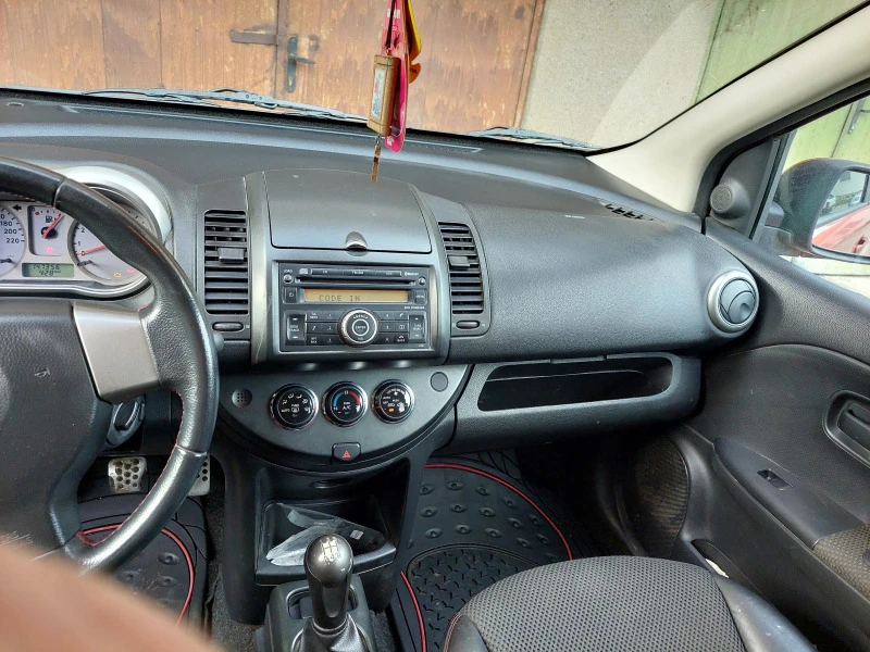 Nissan Note, снимка 7 - Автомобили и джипове - 45565393