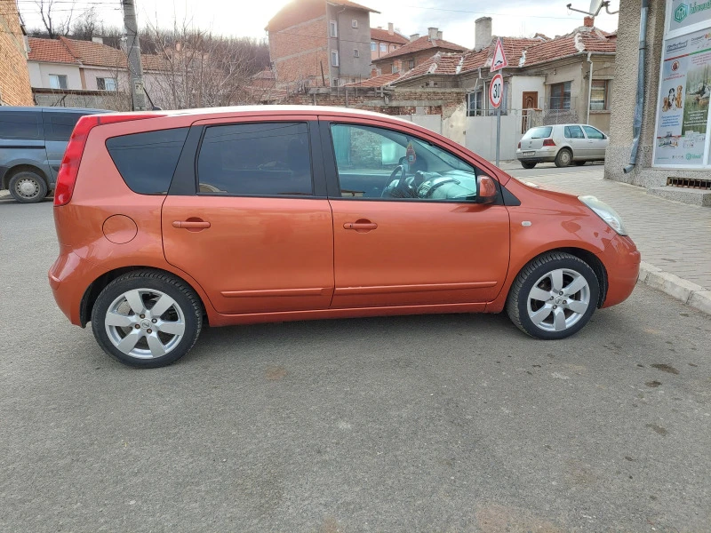 Nissan Note, снимка 11 - Автомобили и джипове - 45565393