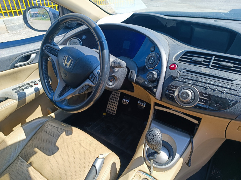 Honda Civic 1.8i Euro 4 Italia , снимка 7 - Автомобили и джипове - 46279223