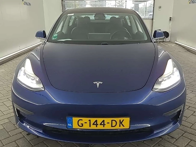 Tesla Model 3 Standard Range Plus, снимка 1 - Автомобили и джипове - 47401897