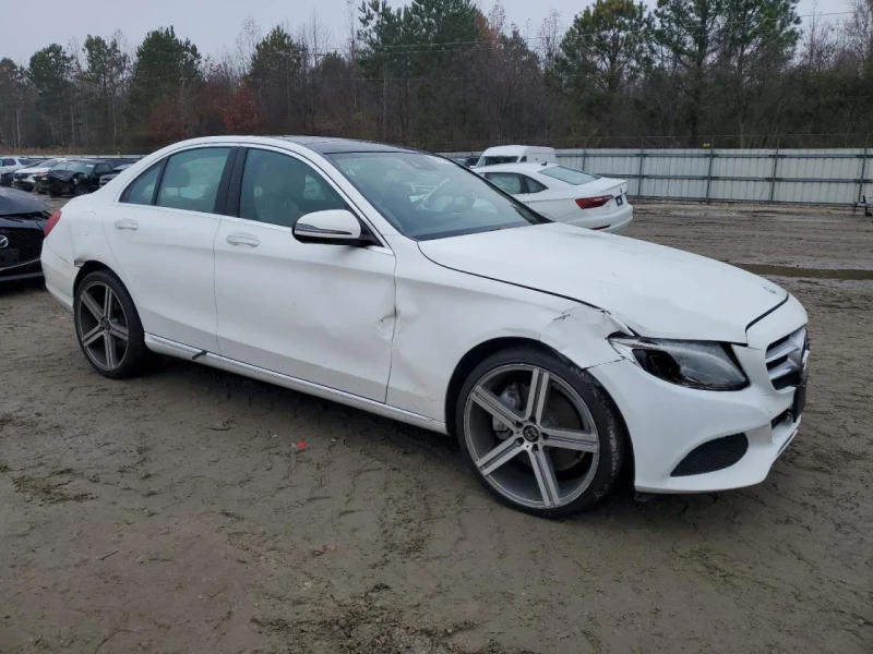 Mercedes-Benz C 300, снимка 3 - Автомобили и джипове - 48792745