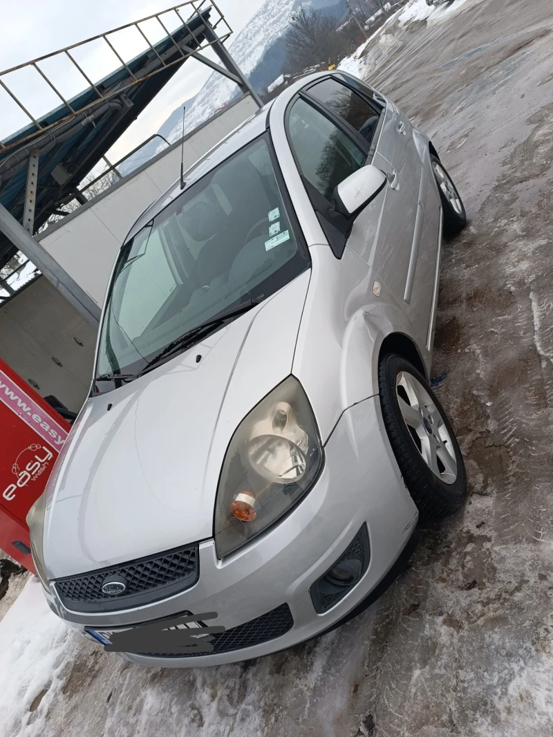 Ford Fiesta, снимка 1 - Автомобили и джипове - 48797817