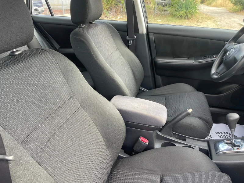 Toyota Corolla 1.4D4D-90-AVTOMAT-ITALIA, снимка 6 - Автомобили и джипове - 51371987