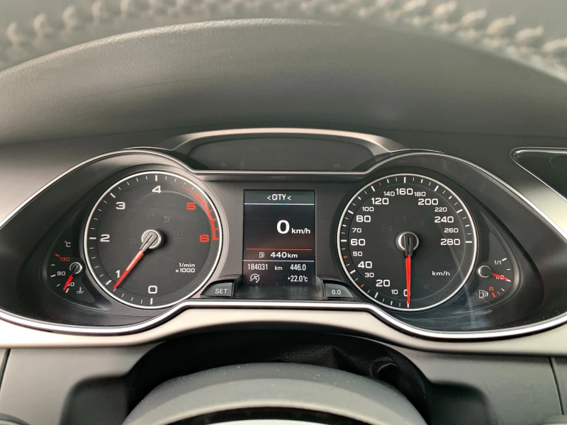 Audi A4 2.0TDI FACELIFT НАВИ БИ-КСЕНОН, снимка 11 - Автомобили и джипове - 52148030