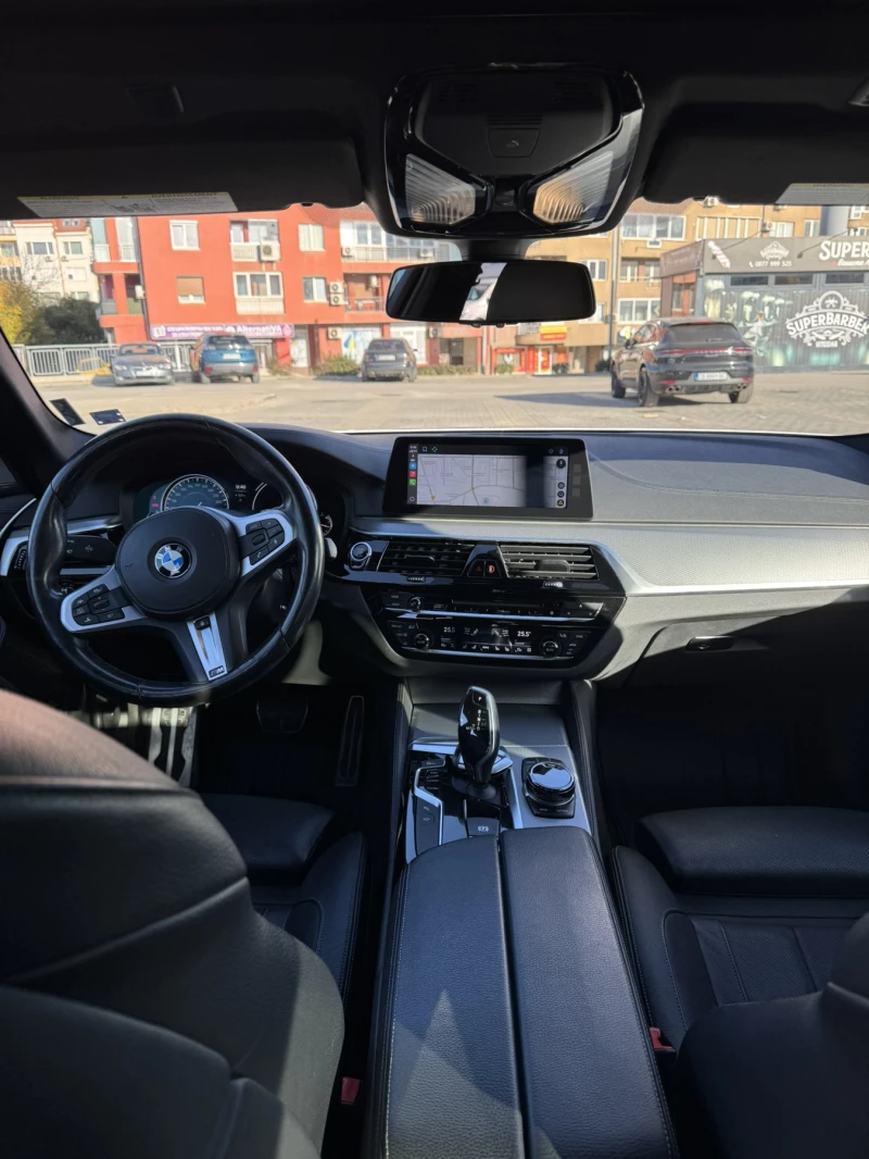 BMW 530 M Pack Xdrive Harman&Kardon, снимка 10 - Автомобили и джипове - 52470755