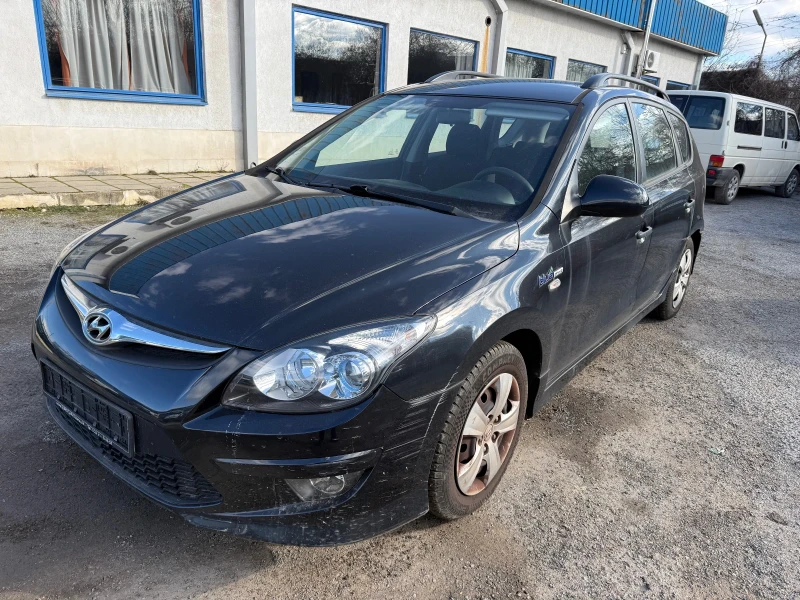 Hyundai I30 1.4 бензин, снимка 2 - Автомобили и джипове - 53442584