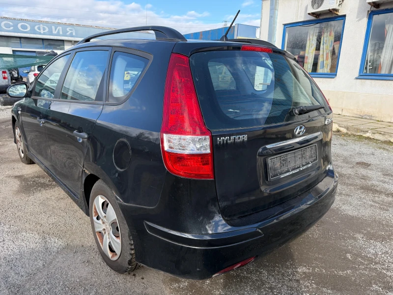 Hyundai I30 1.4 бензин, снимка 3 - Автомобили и джипове - 53442584