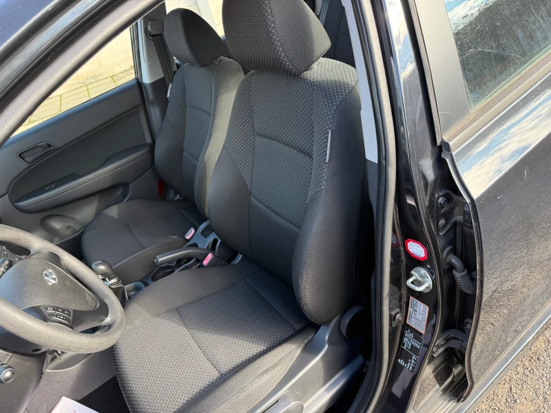Hyundai I30 1.4 бензин, снимка 12 - Автомобили и джипове - 53442584