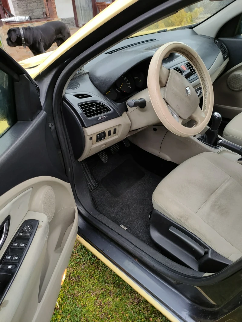 Renault Fluence, снимка 10 - Автомобили и джипове - 53498090
