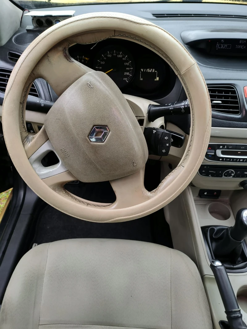Renault Fluence, снимка 9 - Автомобили и джипове - 53498090