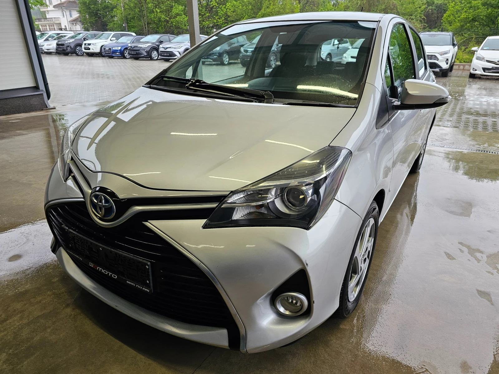Toyota Yaris 1.5Hybrid, Камера, Нави, Евро 6, 12.2016г. - изображение 3