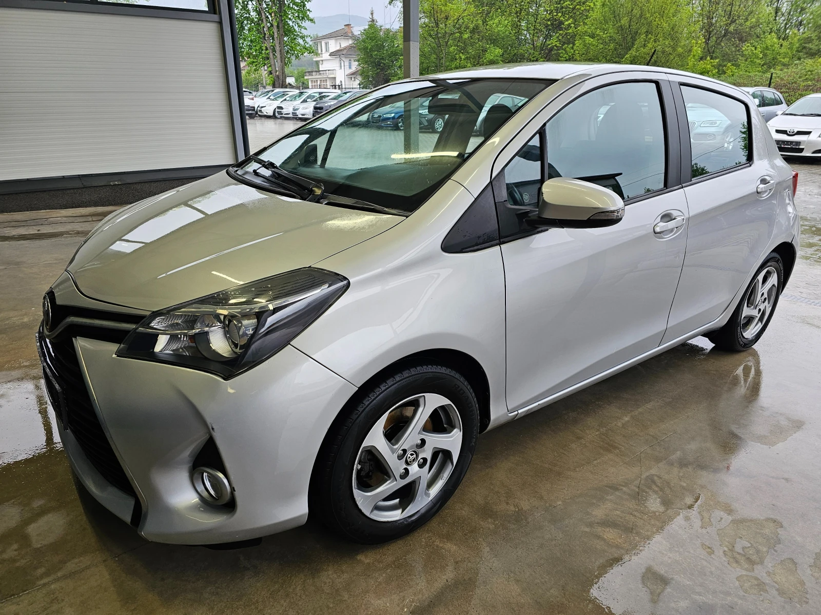 Toyota Yaris 1.5Hybrid, Камера, Нави, Евро 6, 12.2016г. - изображение 2