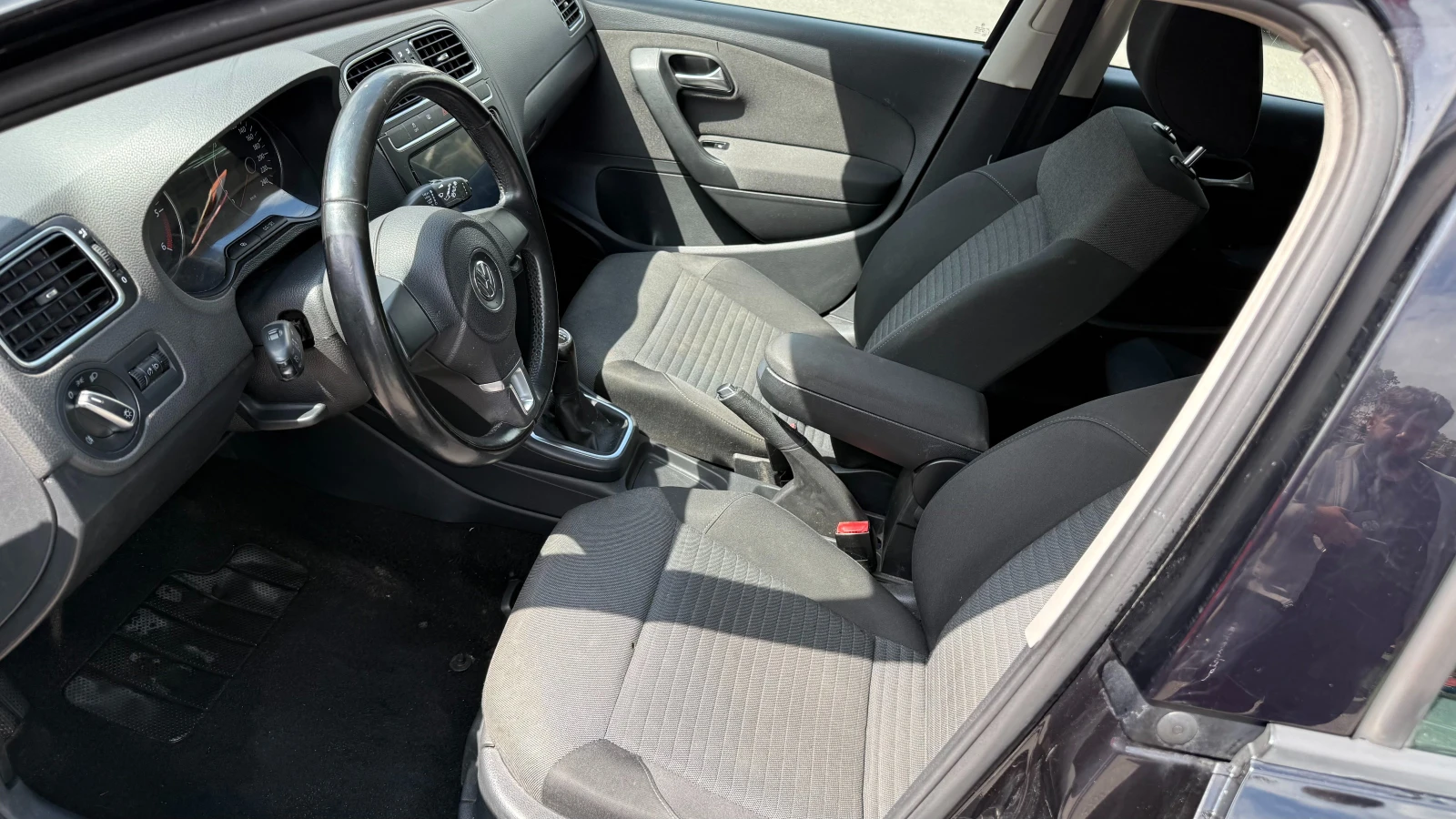 VW Polo 1.6 TDI BLUEMOTION 90HP CRUISE START STOP - изображение 7