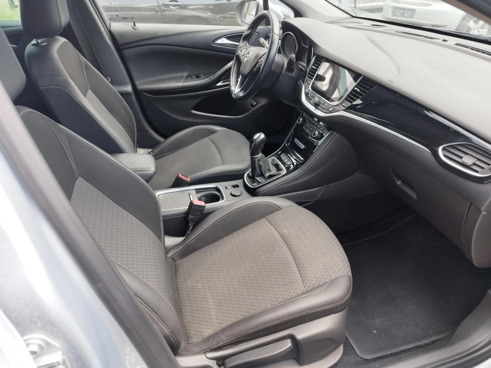 Opel Astra 1.6CDTI-136кс-COSMO-NAVI-EURO6 - изображение 8