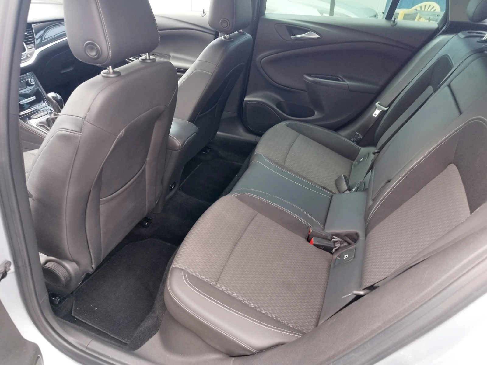 Opel Astra 1.6CDTI-136кс-COSMO-NAVI-EURO6 - изображение 6