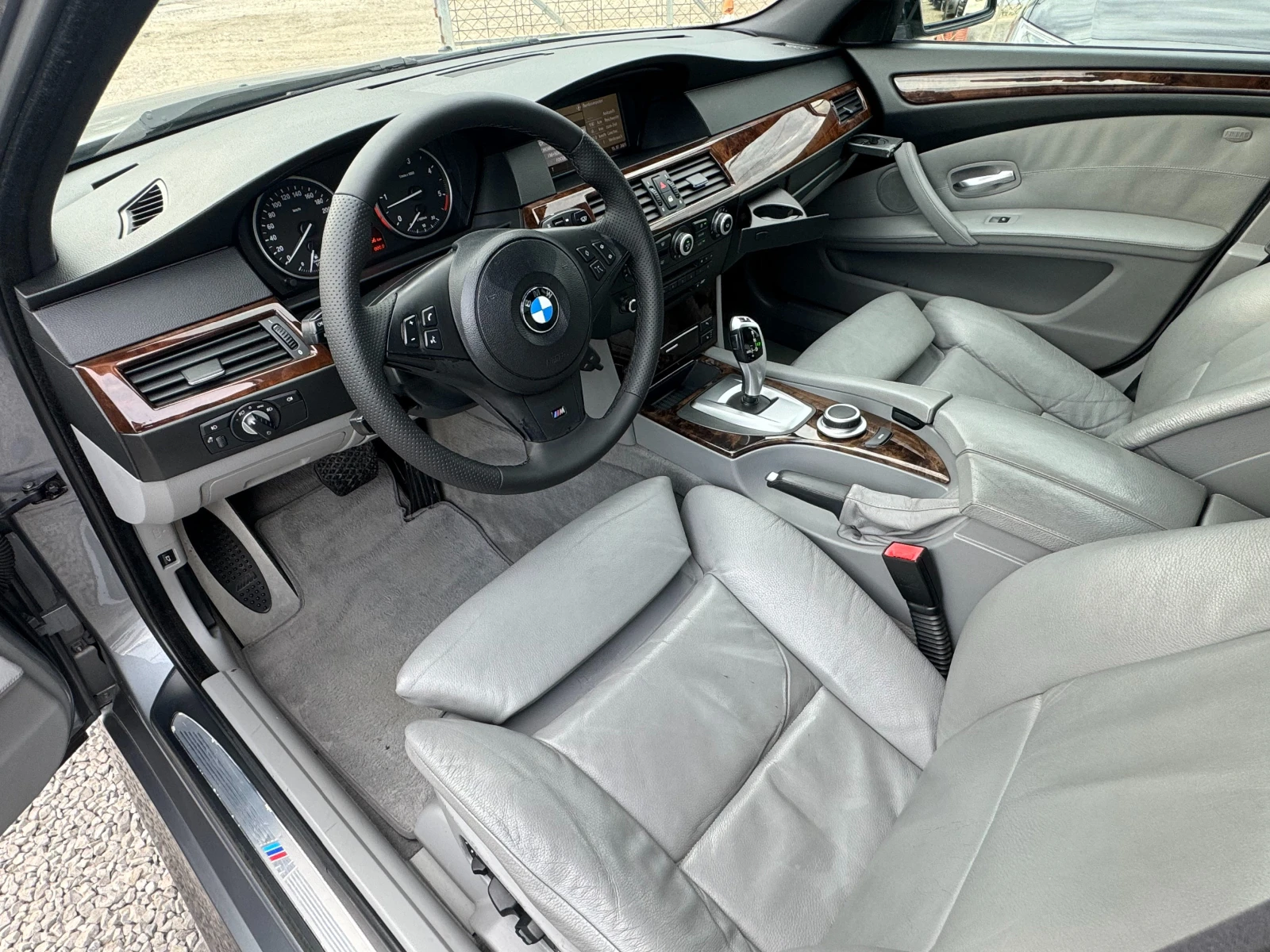 BMW 530 xd ! M Pack ! SWISS ! - изображение 8