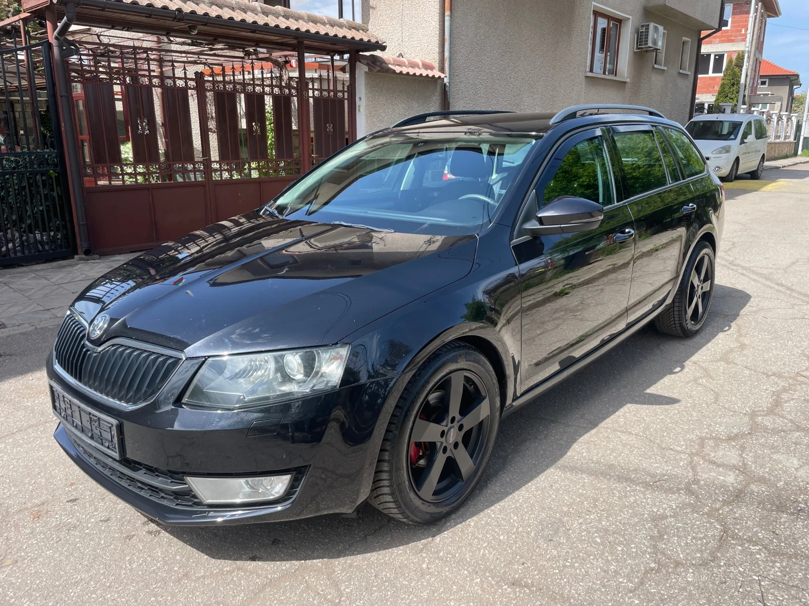 Skoda Octavia 2.0TDI* 150kc* auto* navi - изображение 8