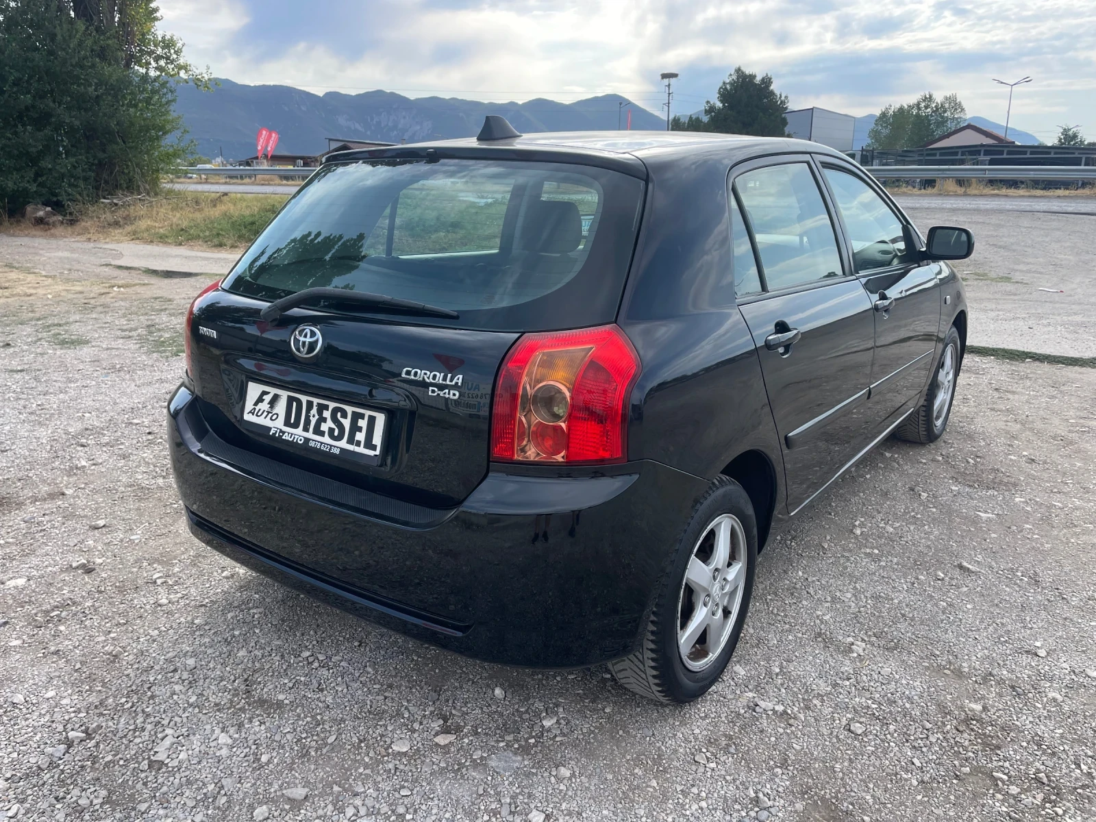 Toyota Corolla 1.4D4D-90-AVTOMAT-ITALIA - изображение 9