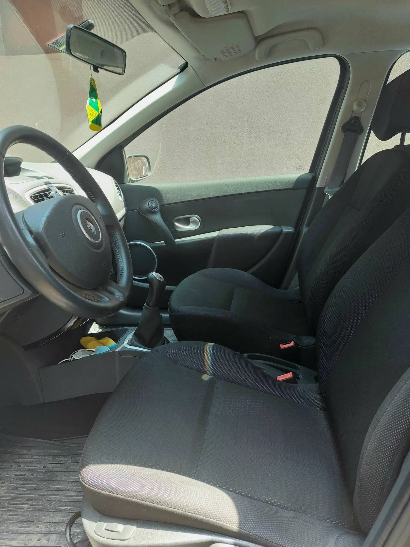 Renault Clio 1.2i 16V - изображение 6