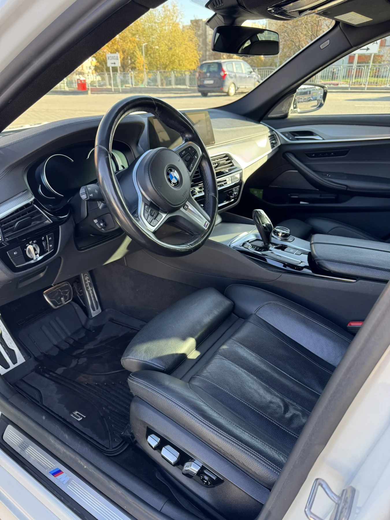 BMW 530 M Pack Xdrive Harman&Kardon - изображение 8