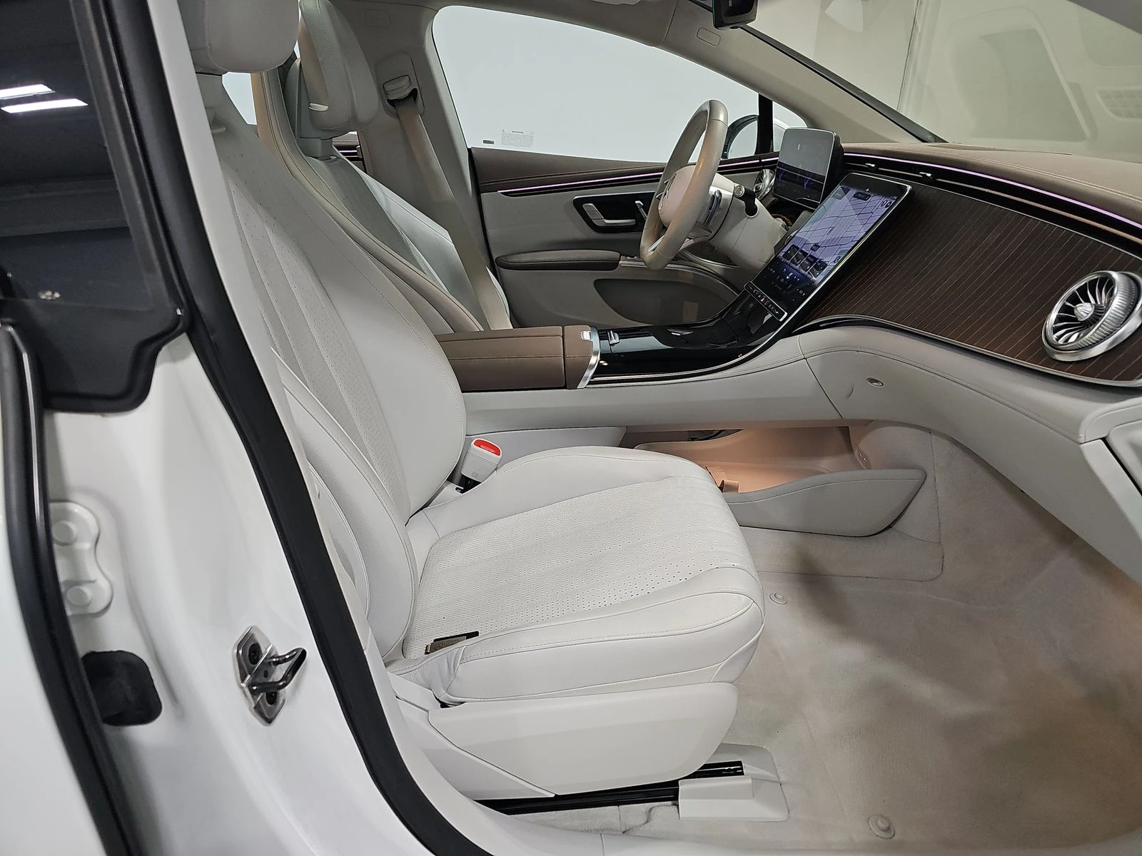 Mercedes-Benz EQS 450+ /4 MATIC/AMG LINE/HUD/LANE ASSIST/PANO/360VIE - изображение 8