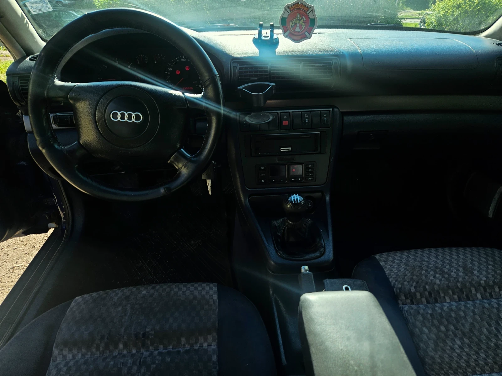 Audi A4 1.9, снимка 8 - Автомобили и джипове - 54309839