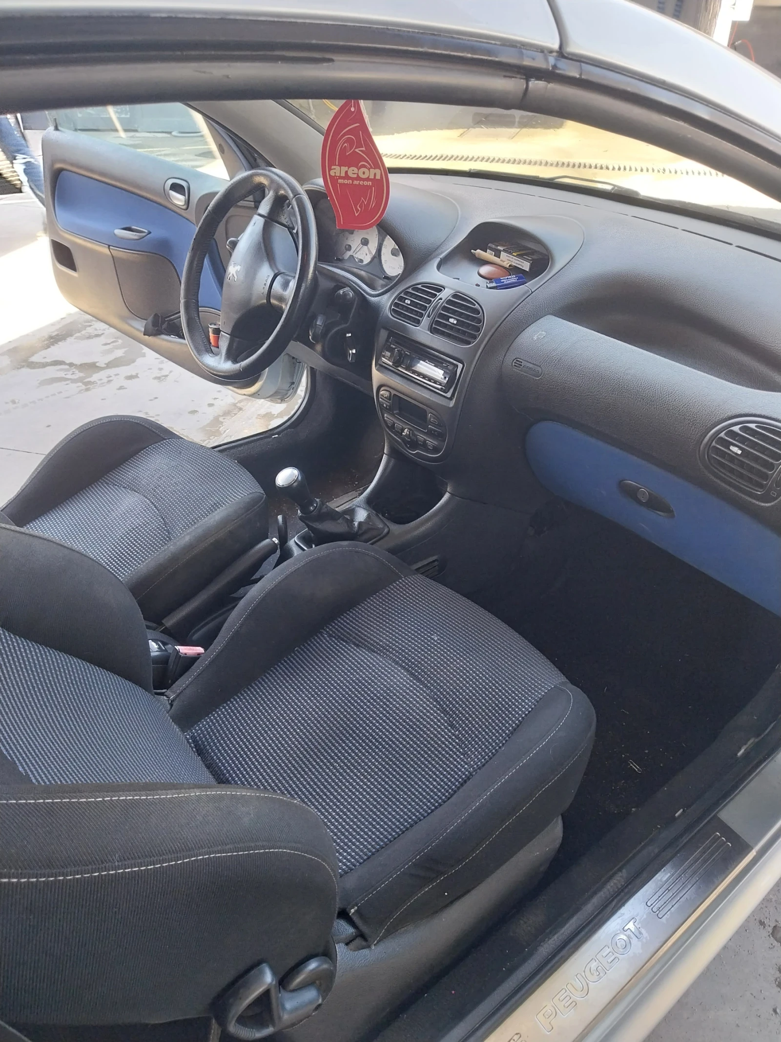 Peugeot 206 Бензин , снимка 2 - Автомобили и джипове - 54374696