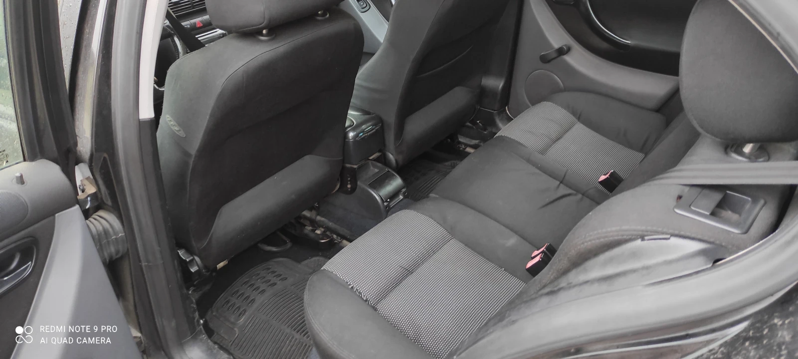 Seat Leon, снимка 9 - Автомобили и джипове - 54509215