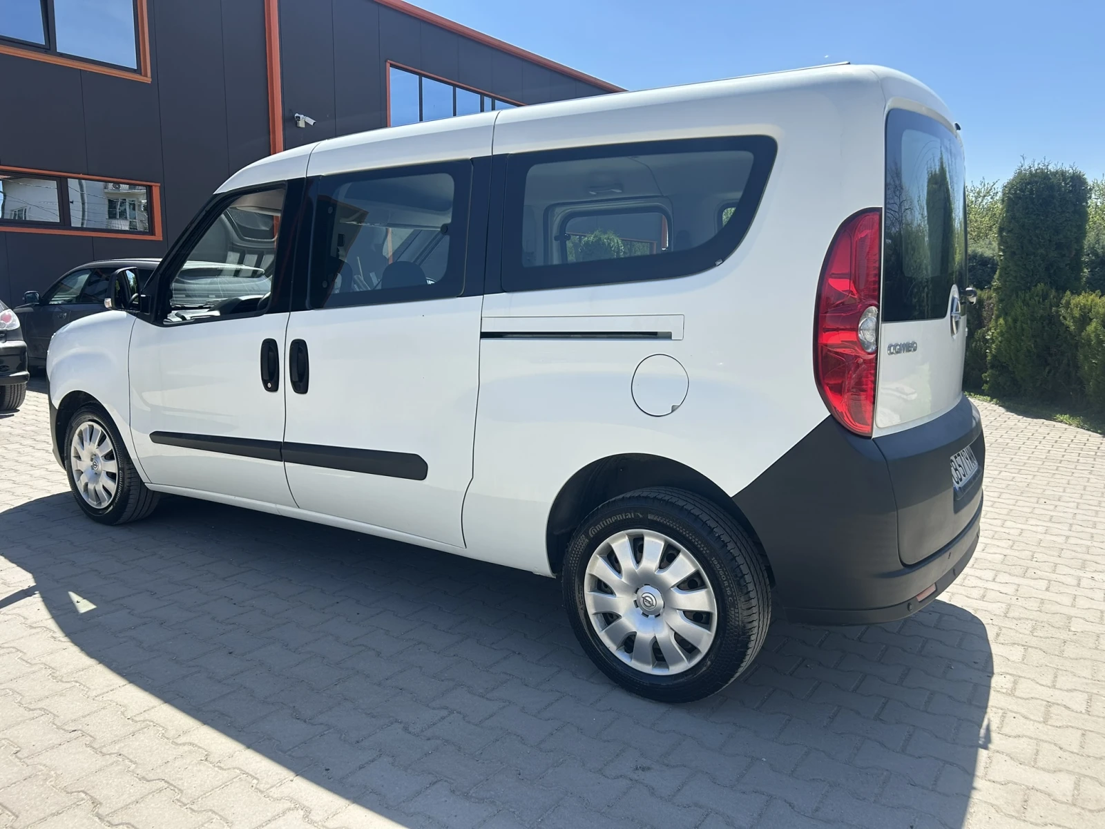 Opel Combo Long 120к.с. 1.6cdti, снимка 6 - Автомобили и джипове - 54567125