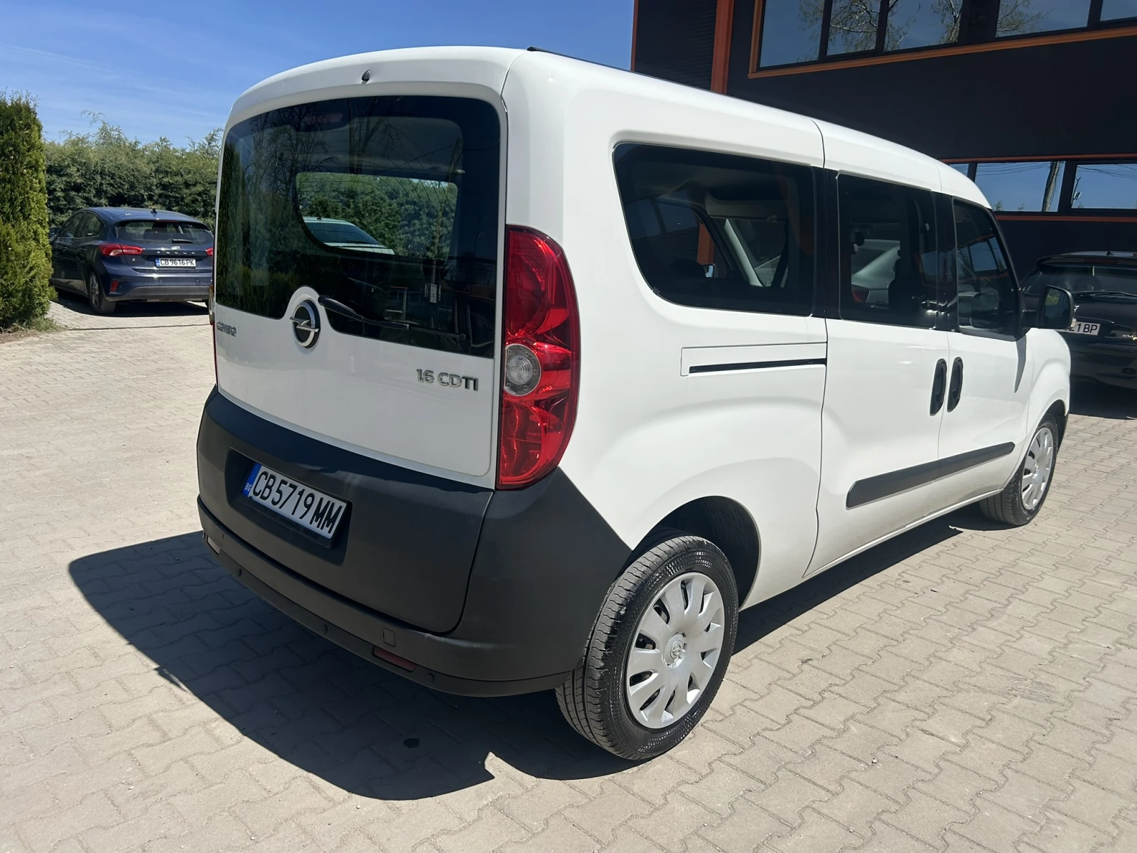 Opel Combo Long 120к.с. 1.6cdti, снимка 4 - Автомобили и джипове - 54567125