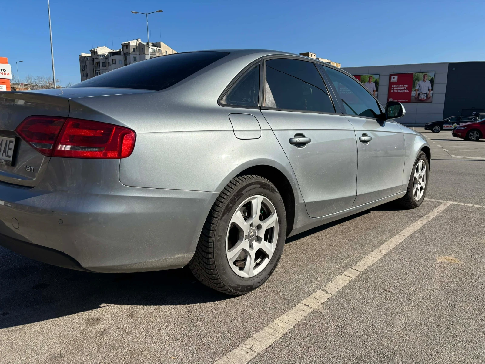 Audi A4 1, 8 TFSI, снимка 7 - Автомобили и джипове - 54770491