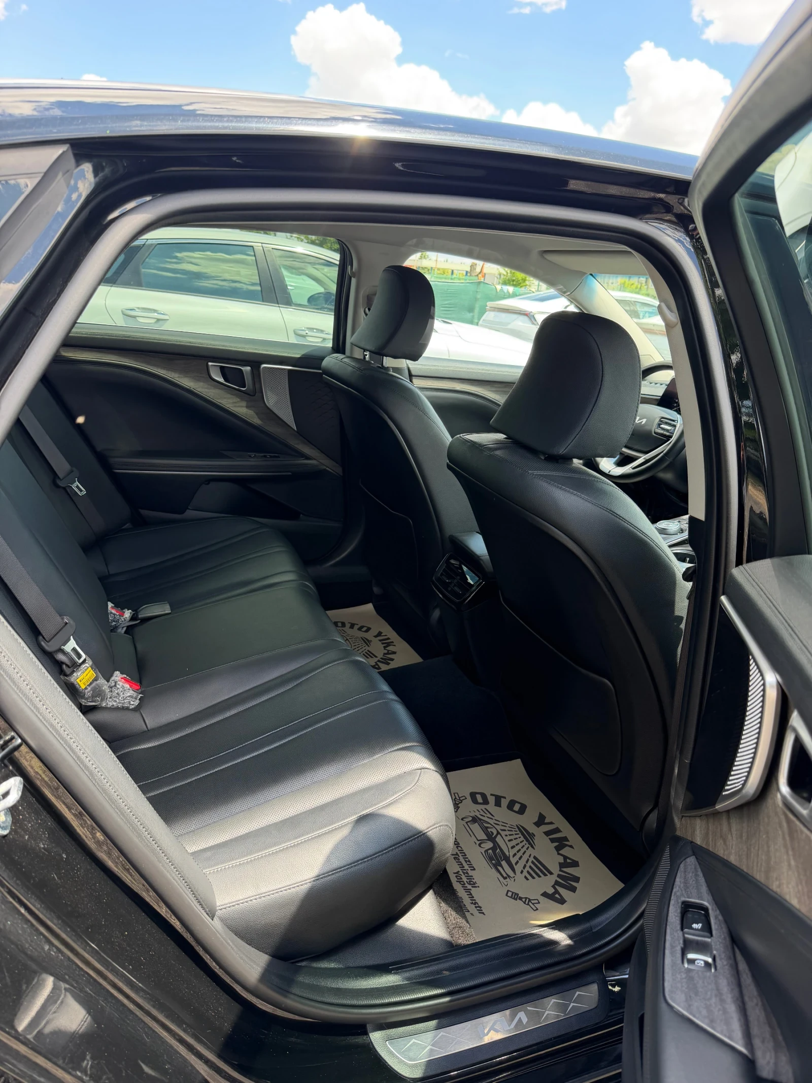 Kia K8 НАЛИЧНА* LPG* FULL, снимка 10 - Автомобили и джипове - 55009743