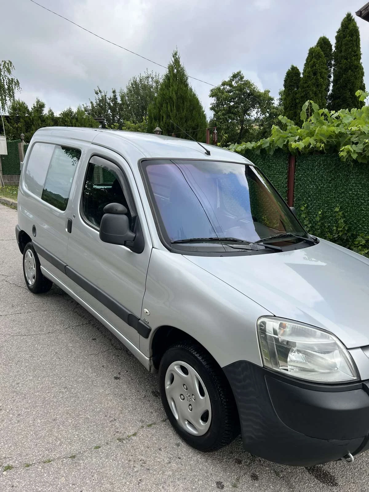 Peugeot Partner 1.6 HDI, снимка 2 - Автомобили и джипове - 55142720